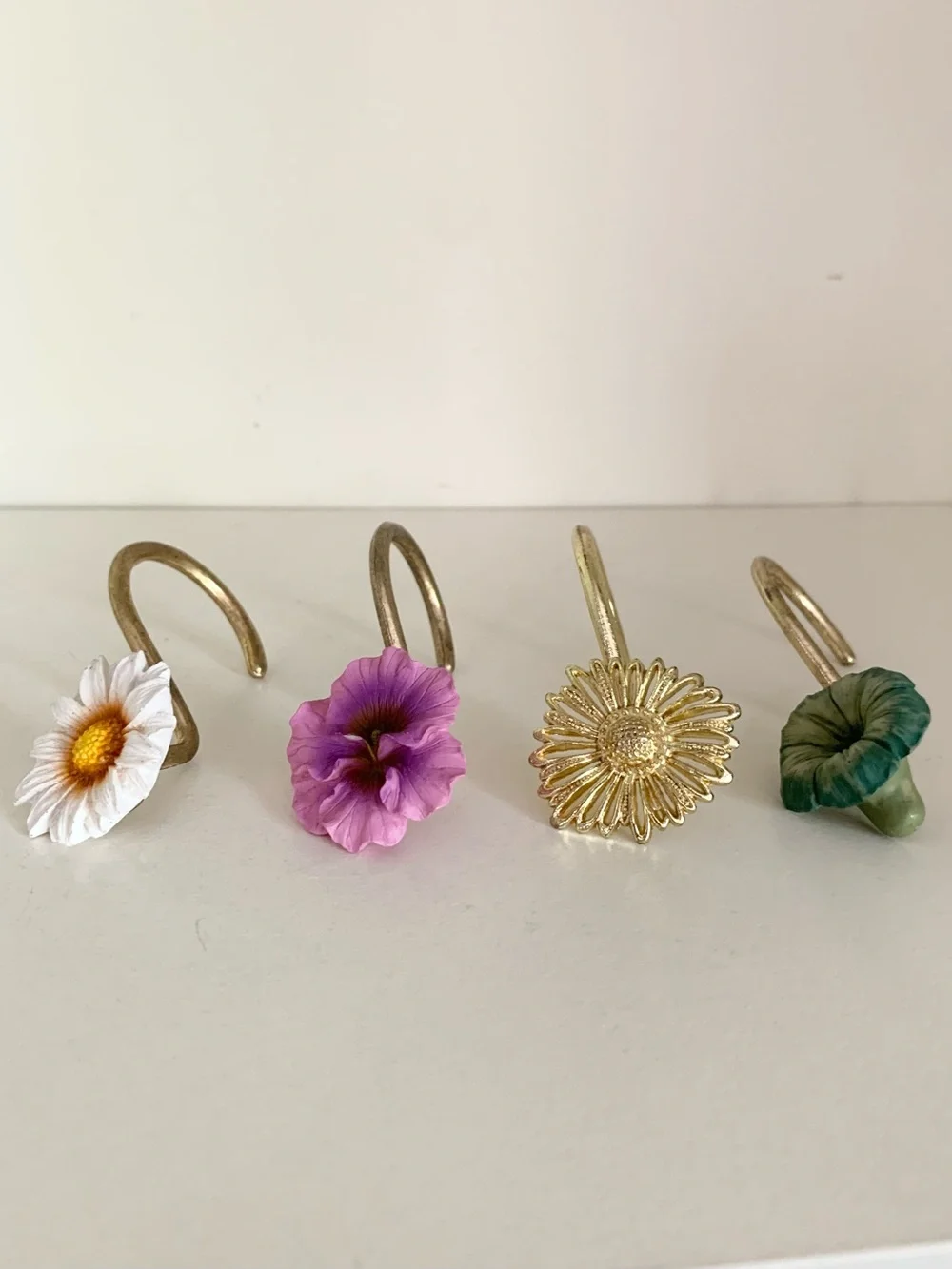 4 flower hooks set